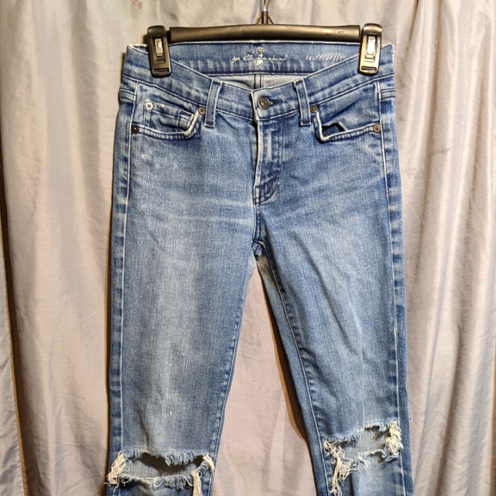 7FAM straight leg, distressed jeans, sz 26